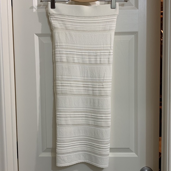 2 Piece set🤍❤️‍🔥 - Picture 2 of 7